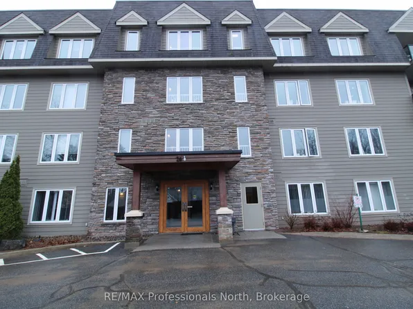 26 Dairy Ln #402, Huntsville, ON P1H 0A4