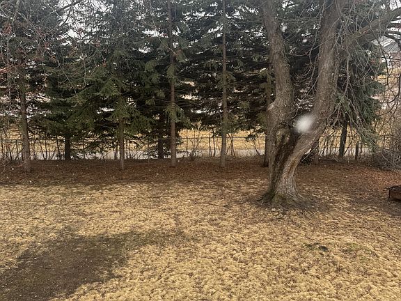3rd image of 10905 Southview Dr