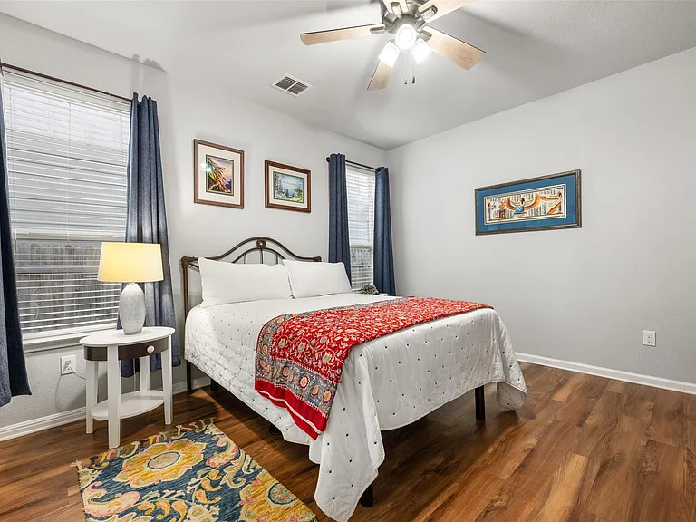 1404 Jenkins Bnd #11 — Photo 18