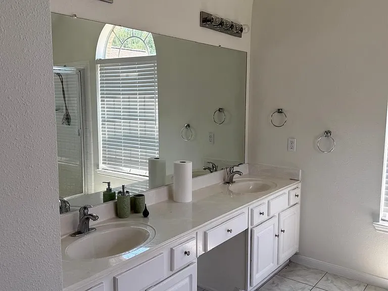 14930 Cabin Run Ln — Photo 9