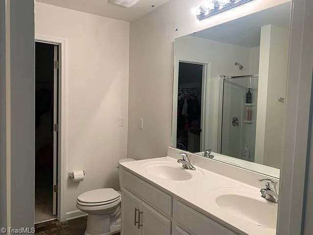 1033 Hidden Meadow Rd — Photo 20