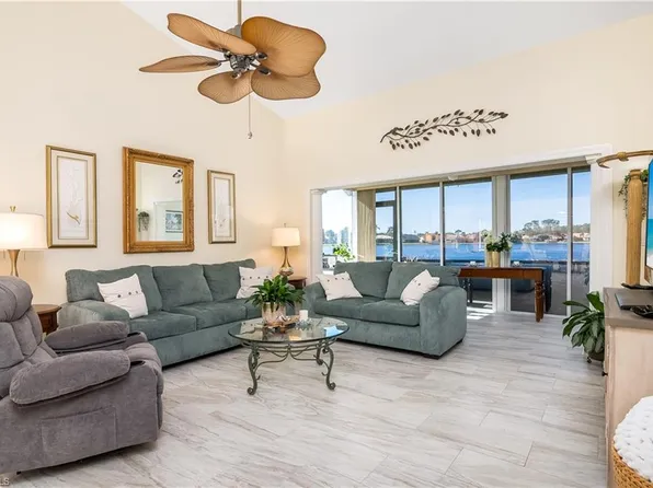 613 Windsor Sq 101, Naples, FL 34104