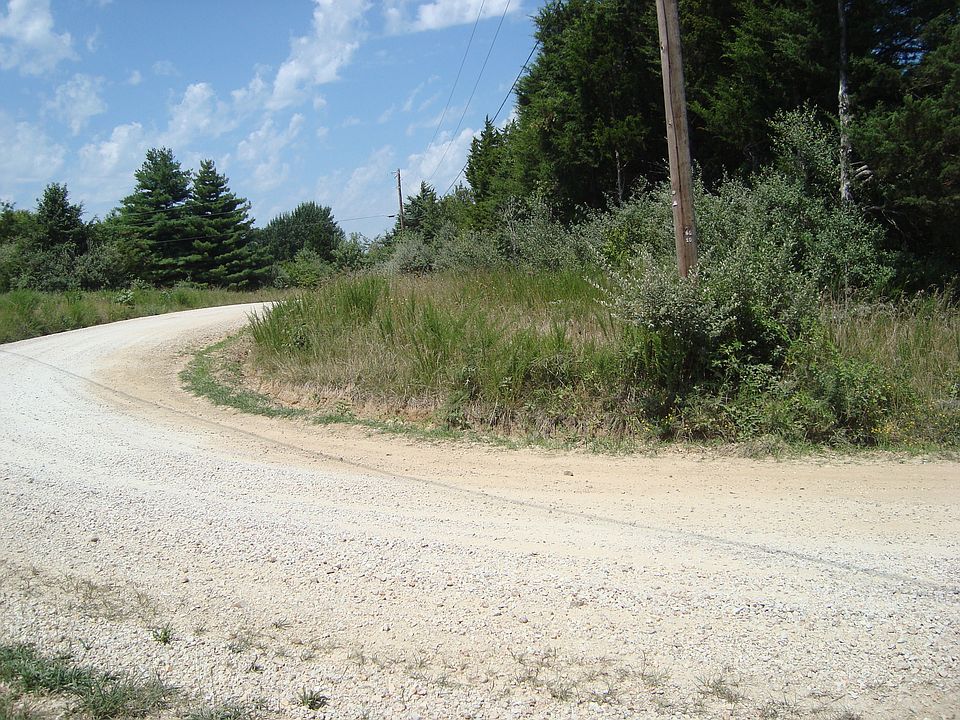 2nd image of Edith Dr