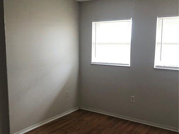 5th image of 816 Sky Lake Cir APT C