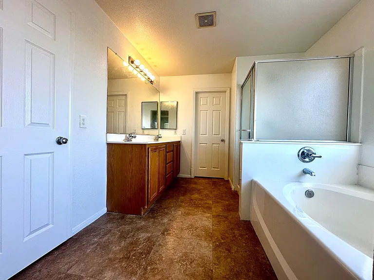 560 Playa Linda Pl — Photo 11
