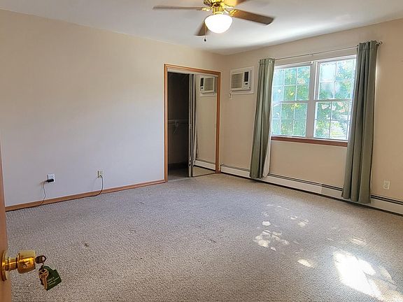 5th image of 16 Vista Ln #B