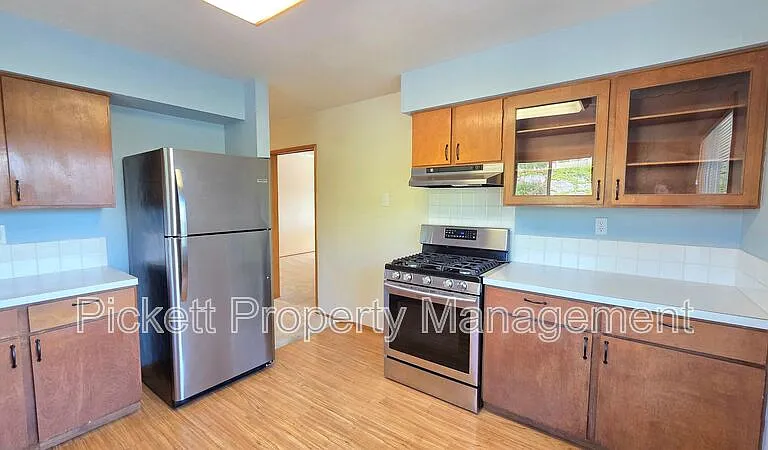 8671 Silverdale Way NW — Photo 10