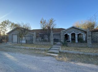 1097 Erika St, Eagle Pass, TX 78852