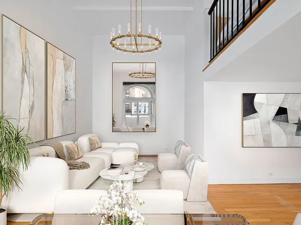 240 Centre St #2M, New York, NY 10013