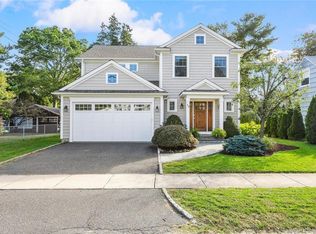 38 Arbor Ter, Southport, CT 06890