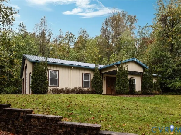 563 Park View Dr, Luray, VA 22835