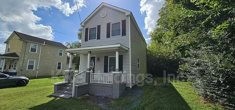 3 bed, 2.0 bath, 1242 sqft, $1,750 — Photo 2