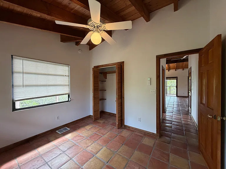 529 W Shore Dr — Photo 14
