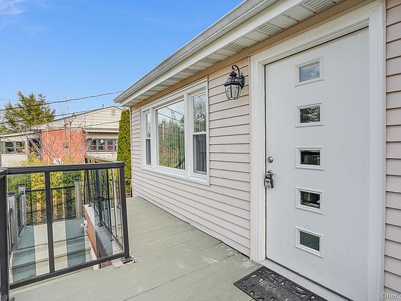 4th image of 10 Marlorville Road