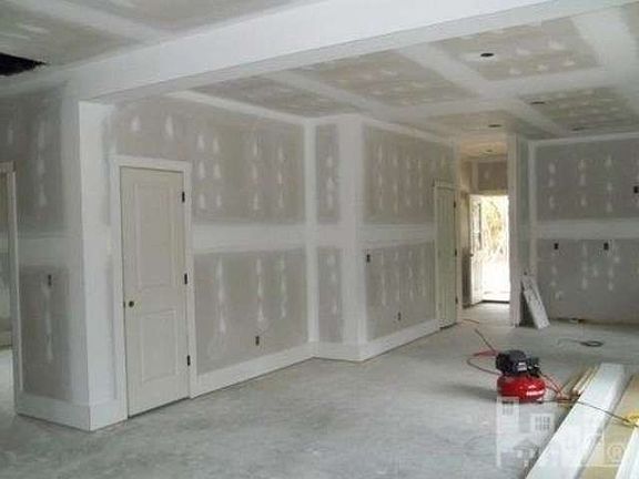 4th image of 5706 Wisteria Ln