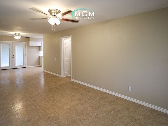 3rd image of 1213 W Stamper St