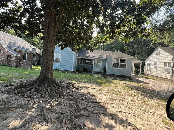 1520 S Lakeshore Dr, Lake Village, AR 71653