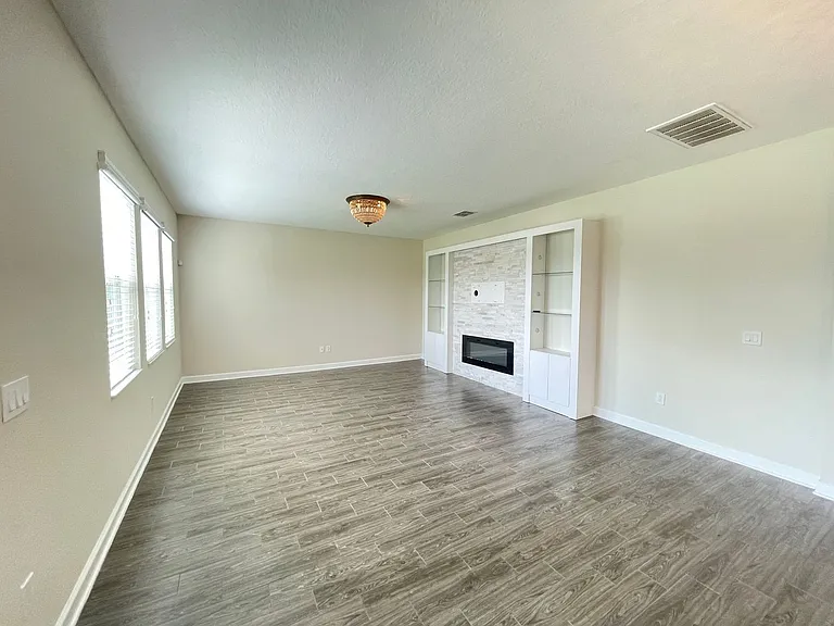 10881 Longleaf Woods Dr — Photo 11