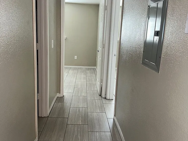 Premier on Woodfair Apartments — Photo 10