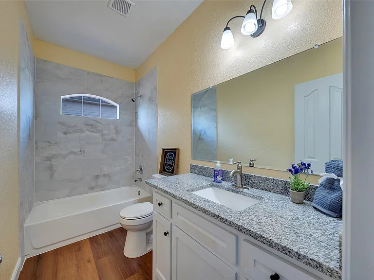 8214 Peekskill Ln — Photo 13