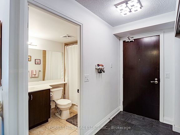 3rd image of 30 N Park Rd #214