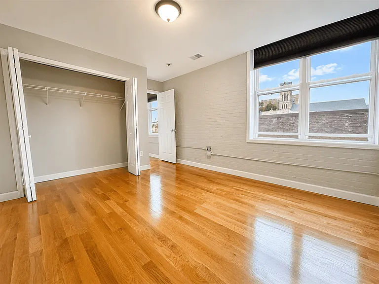 159 W Pearl St #304 — Photo 8