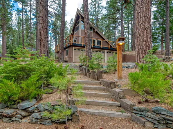 11 Moccasin Trl, Graeagle, CA 96103