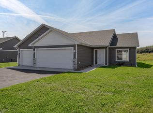 821 7th Ave NW #104, Arlington, MN 55307