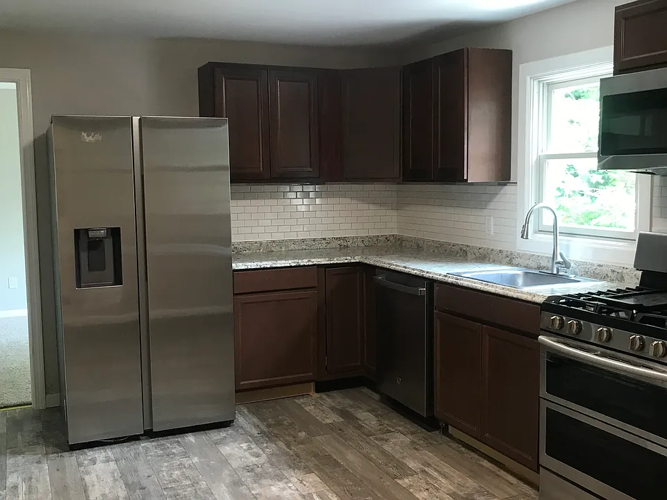 238 Rocky Hill Ave #2N