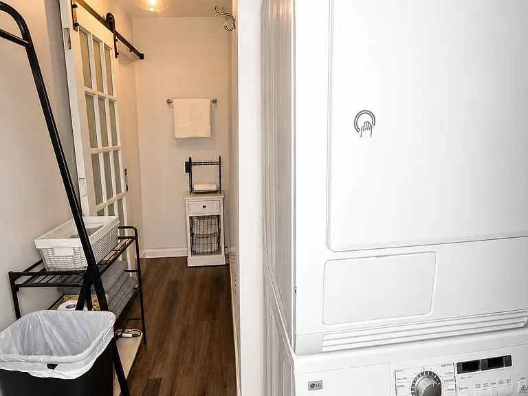 308 S Castle St — Photo 9