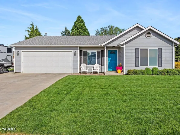 210 S 89th Ave, Yakima, WA 98908