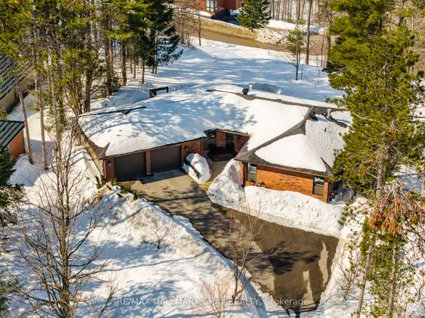 16 Highland Dr, Oro Medonte, ON L0L 2L0