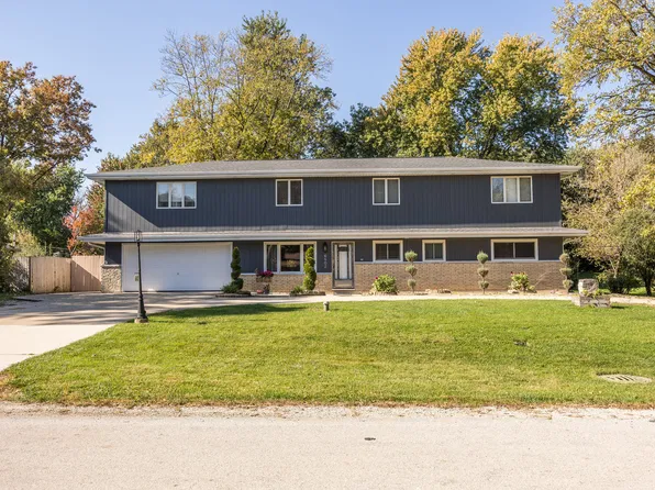 6802 Tennessee Ave, Darien, IL 60561