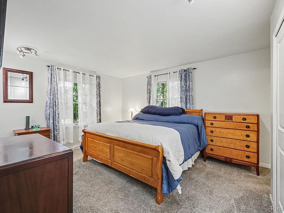 371 Rissman Ln, photo 10