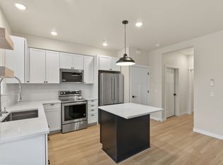 1525 NW 5th St #1, Bend, OR 97703