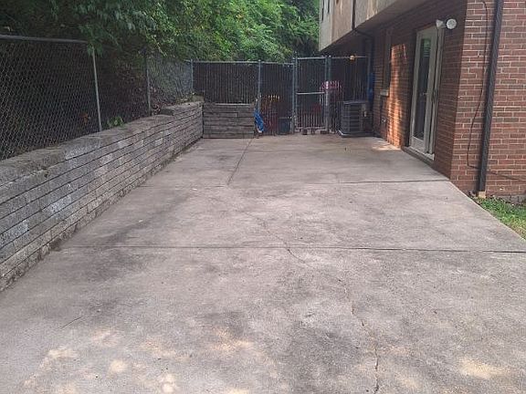 4th image of 4588 E Willock Rd