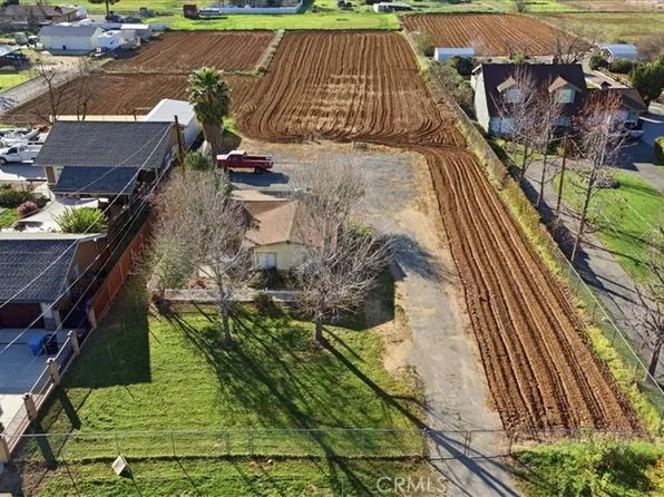 1018 Fremont St, Calimesa, CA 92320