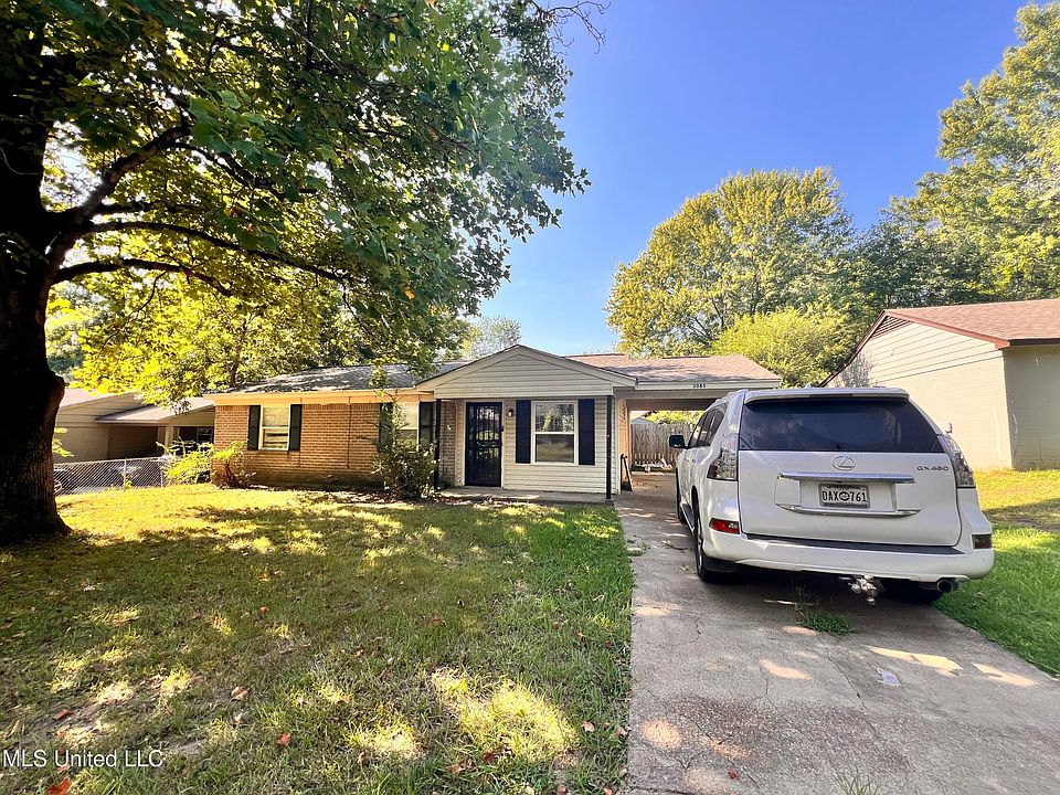 1st image of 3085 Normandy Dr