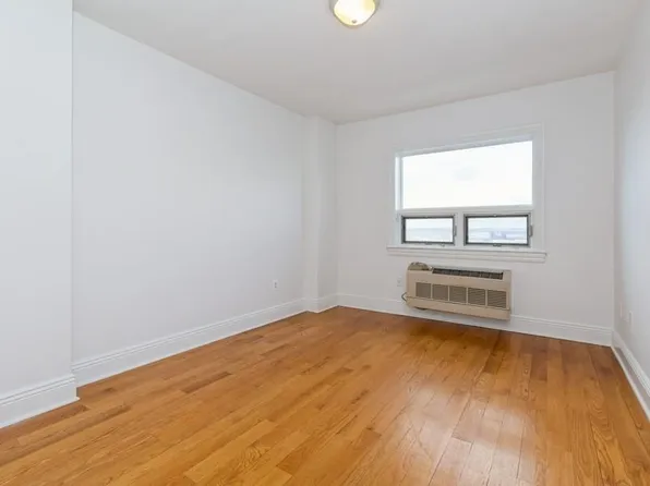 809-815 22nd Street image 9 of 18