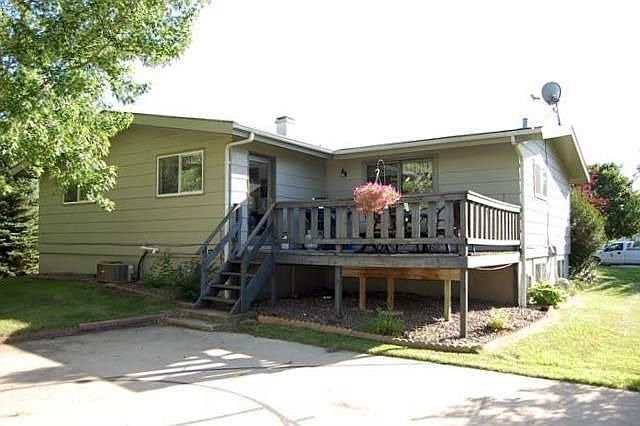 2nd image of 928 N Ash St