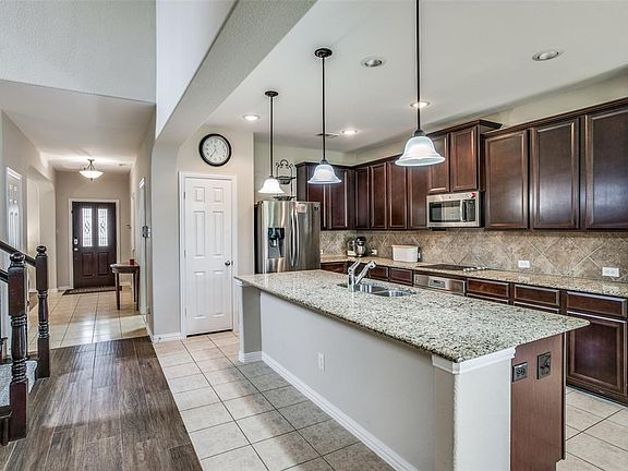 5th image of 1195 Litchfield Ln
