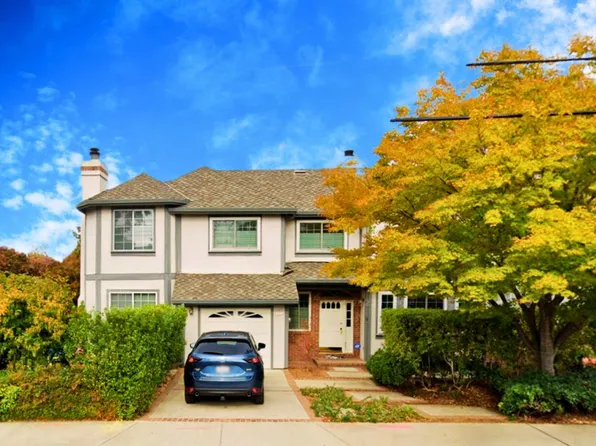 111 Giffin Rd, Los Altos, CA 94022