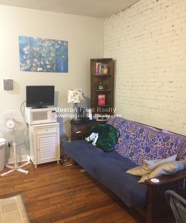 2nd image of 891 Huntington Ave APT 2G