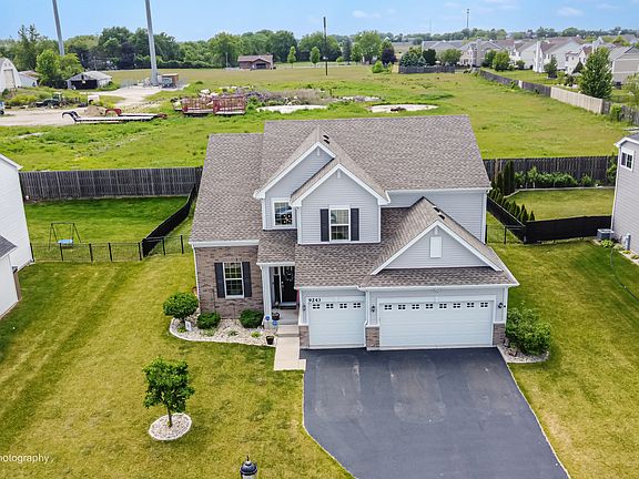 4th image of 9243 Enstrom Ln