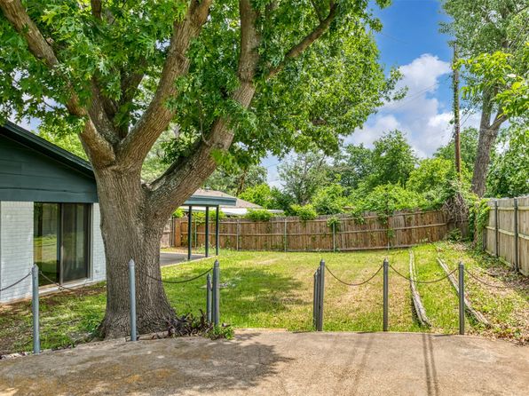 7412 Van Natta Ln, Fort Worth, TX 76112