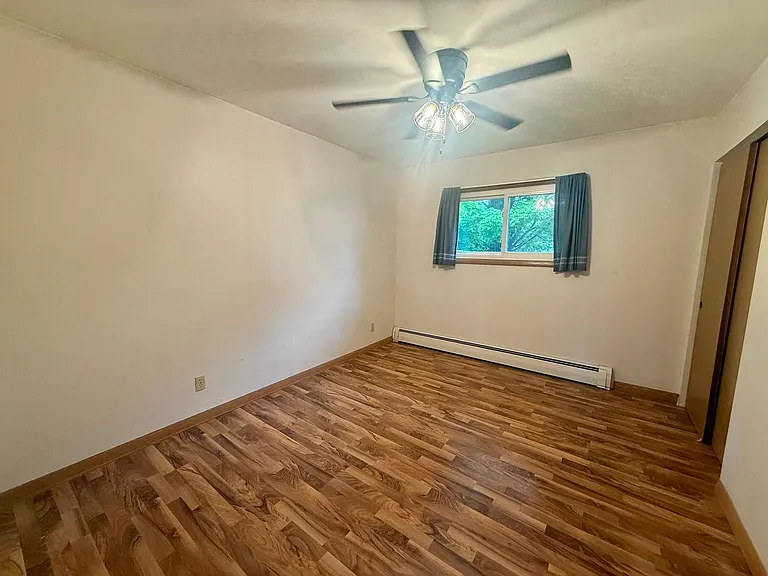 212 N 1st Ave — Photo 8