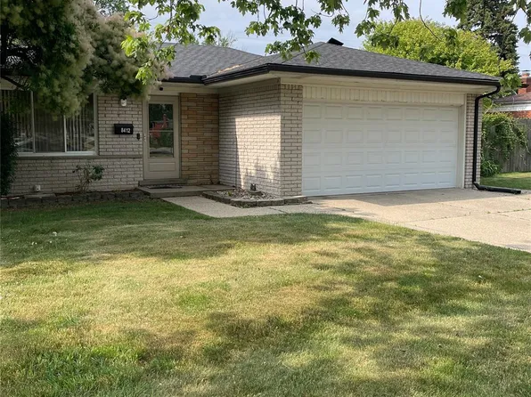 8412 Busch Ave, Center Line, MI 48015