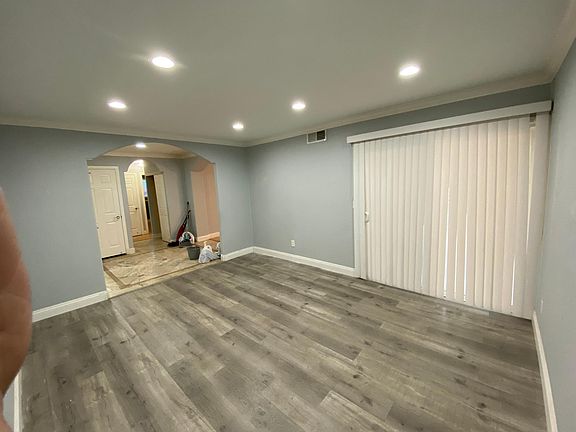 3rd image of 4277 Worthington Dr