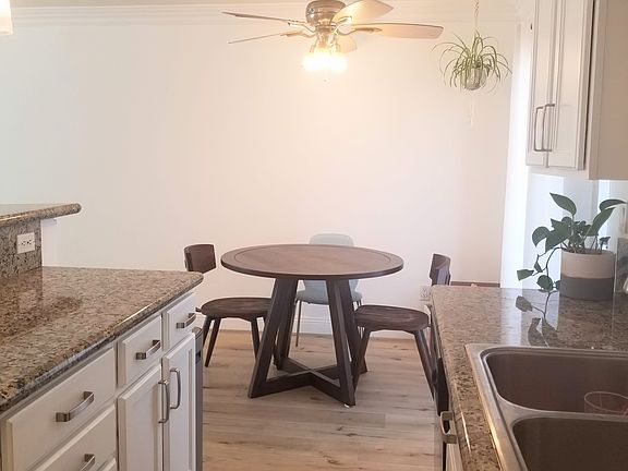 3rd image of 5505 Adelaide Ave Unit 10