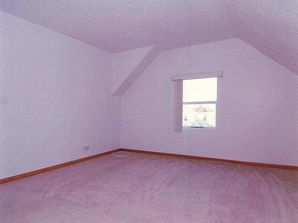 2nd image of 1011 Dunlop Ave APT 4
